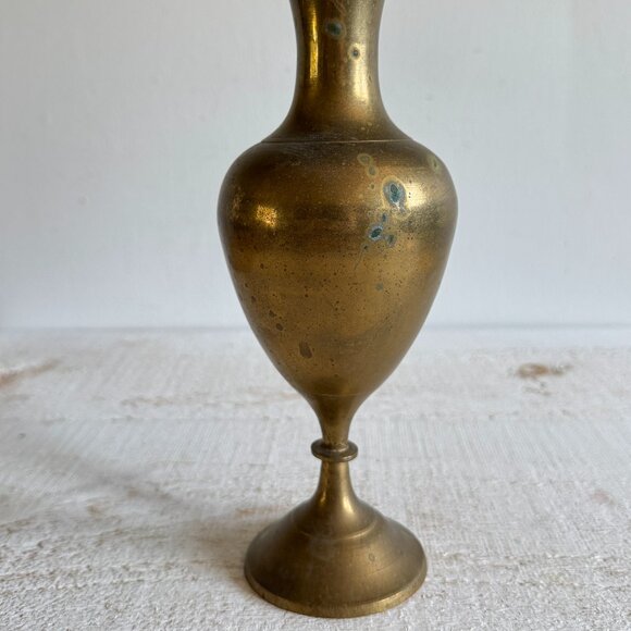Vintage Brass Vase with Simple Detailing - Made in India - Picture 3 of 10